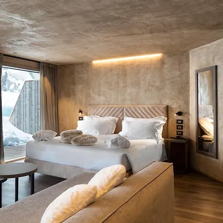 فندق Bergman Mountain 4*