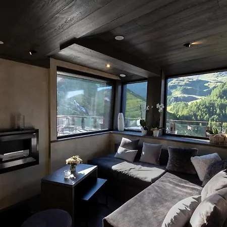 Отель Bergman Mountain 4*