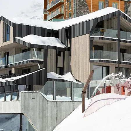 Bergman Mountain Отель 4*