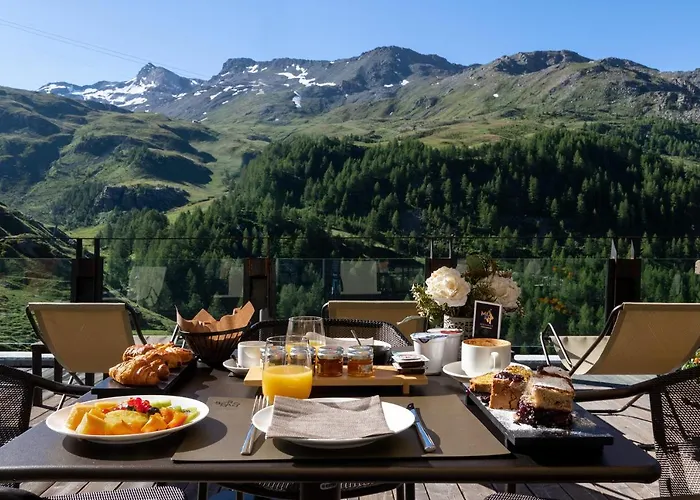 Bergman Mountain Hotel 4*